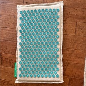 Pranamat Original Authentic Acupressure Mat with Teal Spikes